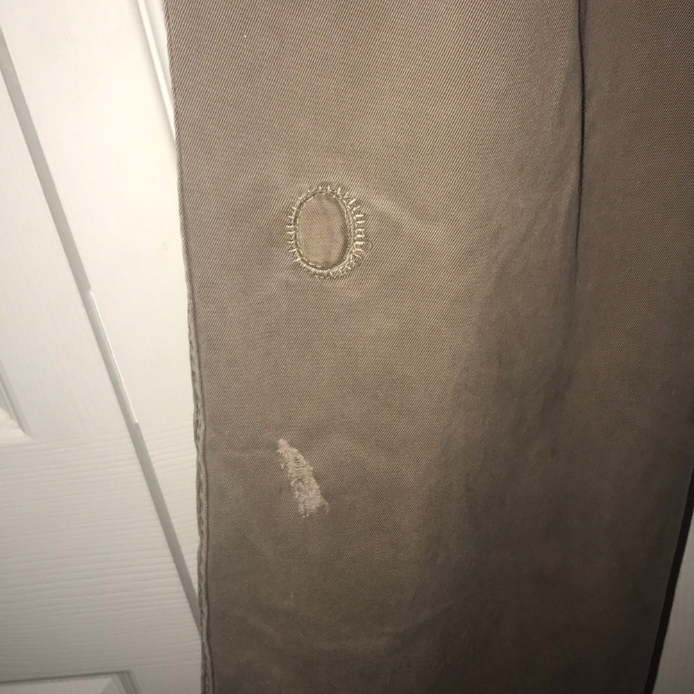 Distressed Old Navy Trousers - Picture 2 of 4